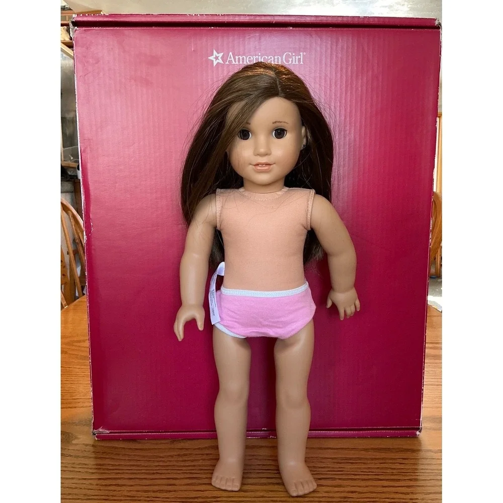 American Girl Doll Sleep Over bundle: Truly Me Doll Brown Hair Brown Eyes PJ etc